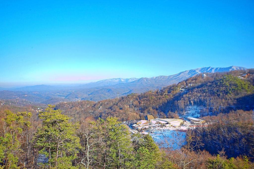 Cajun Hideaway Holiday Home Гатлинбург Экстерьер фото